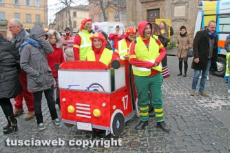 Carnevale, la corsa delle carriole
