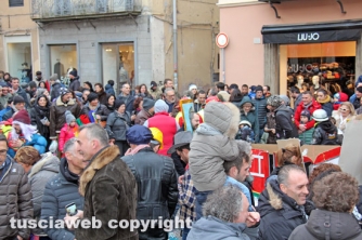 Carnevale, la corsa delle carriole