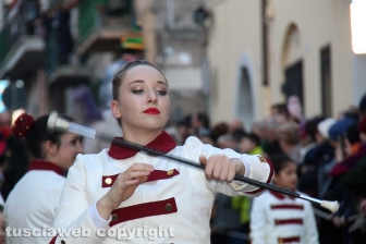 Ronciglione - Carnevale 2018 - L'attesa per carri e maschere