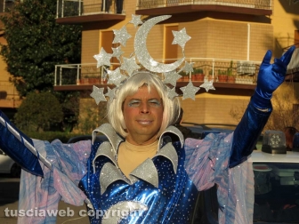 Civita Castellana - Carnevale - Sfilano politici e indiani
