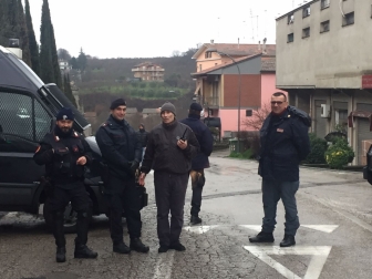 CasaPound in piazza da sola