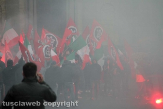 CasaPound in piazza da sola