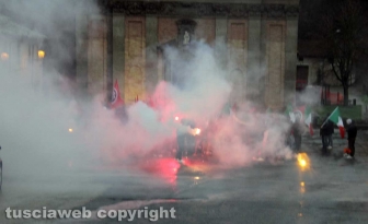 CasaPound in piazza da sola