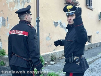Case popolari occupate, maxioperazione delle forze dell'ordine all'alba a San Faustino