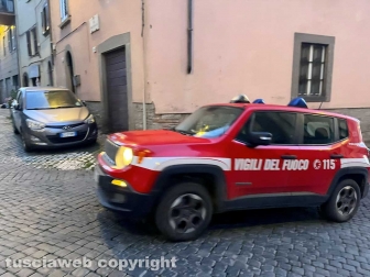 Case popolari occupate, maxioperazione delle forze dell'ordine all'alba a San Faustino