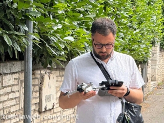 Viterbo - Caso Leonardo Cristiani - Sopralluogo a viale Trieste - Il consulente della procura Damiano Bianchi con il drone