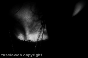 Cavare dalla luce, come la forma dal marmo