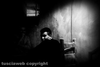 Cavare dalla luce, come la forma dal marmo