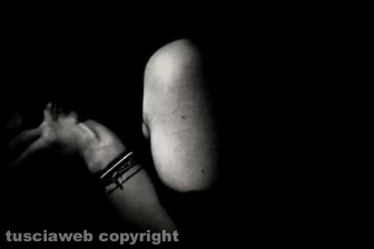 Cavare dalla luce, come la forma dal marmo