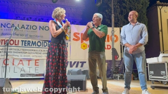 Viterbo - Cena dei facchini a piazza San Lorenzo - Seconda serata - Massimo Mecarini con Valentina Bisti, giornalista Tg 1