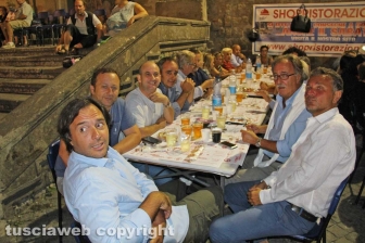 Cene in piazza, arrivano torta e cavatelli