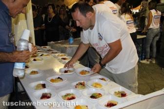 Cene in piazza, arrivano torta e cavatelli
