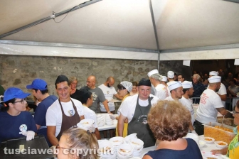 Viterbo - Santa Rosa - Cene in piazza
