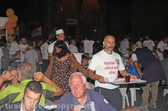 Facchini di santa Rosa - Cene in piazza 2016