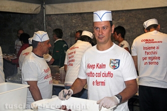 Facchini di santa Rosa - Cene in piazza 2016