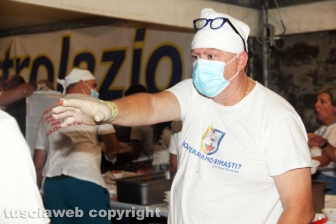 Cene in piazza San Lorenzo