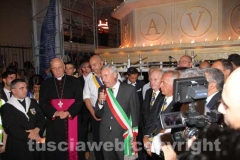 Cento fantastiche foto della Macchina e dei facchini