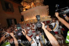 Cento fantastiche foto della Macchina e dei facchini