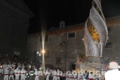 Cento fantastiche foto della Macchina e dei facchini