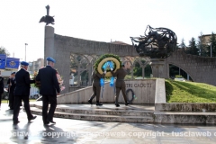 Cerimonie ai caduti civili e militari