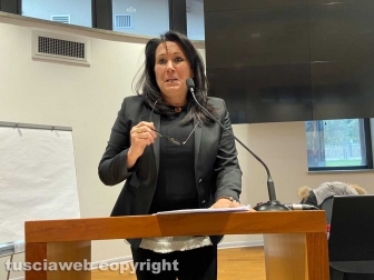 Cgil, Cisl e Uil piantano un albero per le vittime di femminicidio