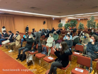 Chiara Frontini presenta il sondaggio di Viterbo 2020