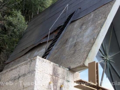 Le immagini della chiesa di San Terenziano, sfregiata dai vandali