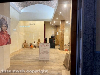 Officine Toscane lascia Viterbo - Il negozio svuotato