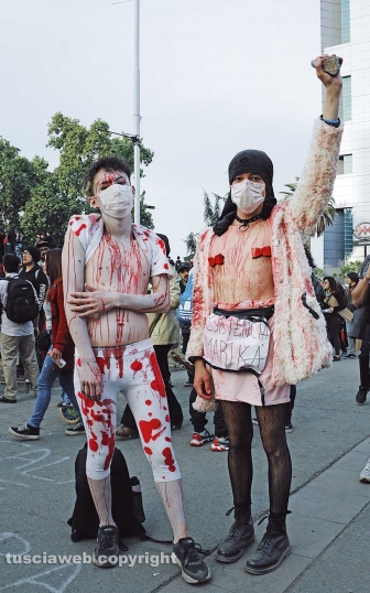 Cileni ancora in rivolta