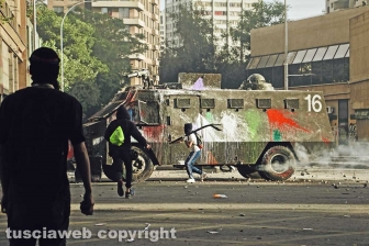 Cileni ancora in rivolta