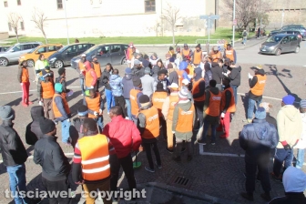 Cittadini e studenti al lavoro per "Puliamo Viterbo"