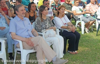 Viterbo - Claudia Koll alla comunità della Quercia