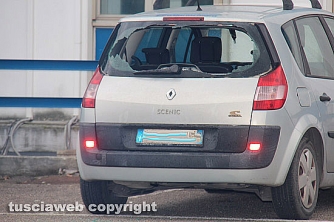 Viterbo - Colpi di pistola al semaforo