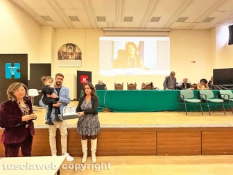 Viterbo - Consegna premio Romei ai figli della dirigente Simonetta Pachella
