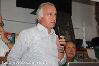 Consegnati ciuffi e spallette
