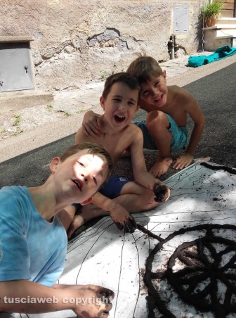 Corpus Domini, i preparativi dell'infiorata di Bolsena