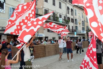 Corse a vuoto, il Campanone suona a festa