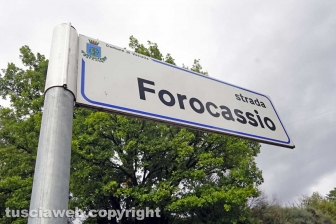 Crolla un costone a Foro Cassio