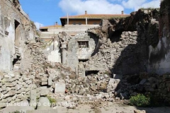 Crollo alle scuderie Sallupara