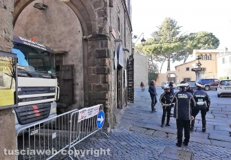 Viterbo - Chiuso tratto di via San Lorenzo