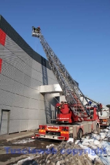 L\'intervento dei vigili del fuoco all\'Unieuro