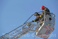 L\'intervento dei vigili del fuoco all\'Unieuro