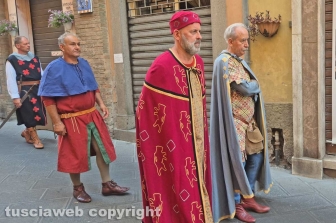 Montefiascone - Il corteo storico - Defuk e il servo Martino