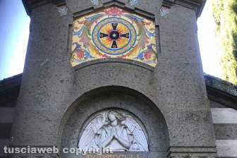 Viterbo - Degrado al cimitero di San Lazzaro