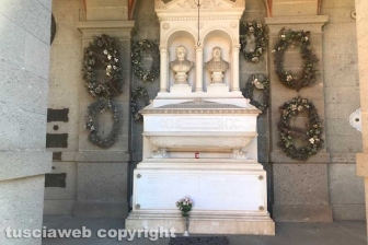 Viterbo - Degrado al cimitero di San Lazzaro