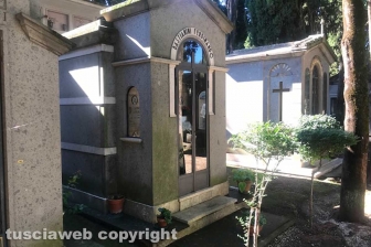 Viterbo - Degrado al cimitero di San Lazzaro