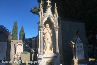 Viterbo - Degrado al cimitero di San Lazzaro