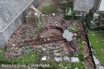 Viterbo - Degrado al cimitero San Lazzaro - La parte vecchia e monumentale