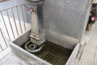 Viterbo - Degrado al cimitero San Lazzaro - Il primo blocco dei complessi nuovi
