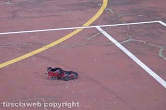 Degrado e sporcizia al Bucone